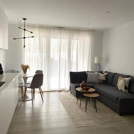 Entire With Terrace *